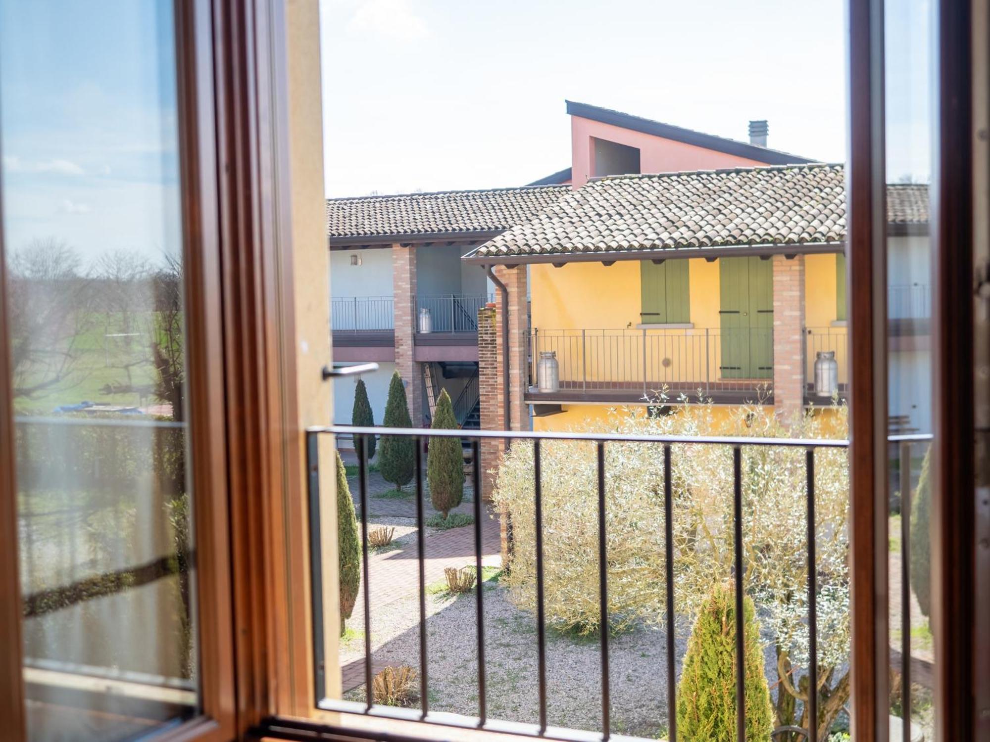 Agriturismo Borgo Del Mincio Вольта-Мантована Экстерьер фото
